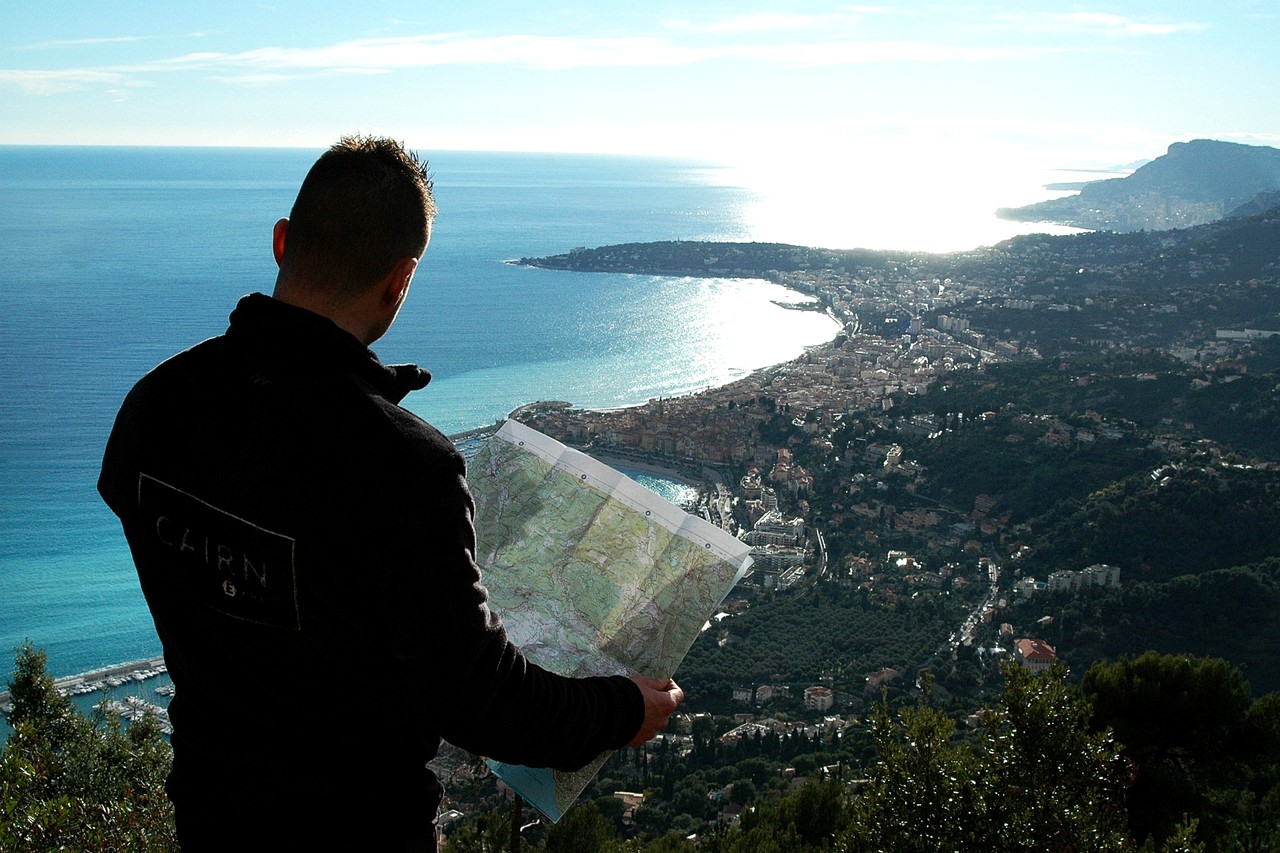 randonnee-orientation-alpes-maritimes team building randonnée en montagne