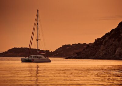 balade en catamaran couché du soleil
